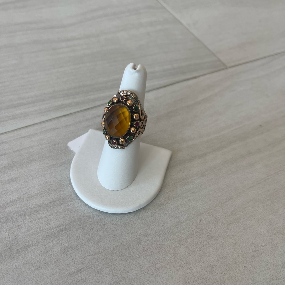 Beautiful Sterling silver and citrine statement ring. Size 6.25